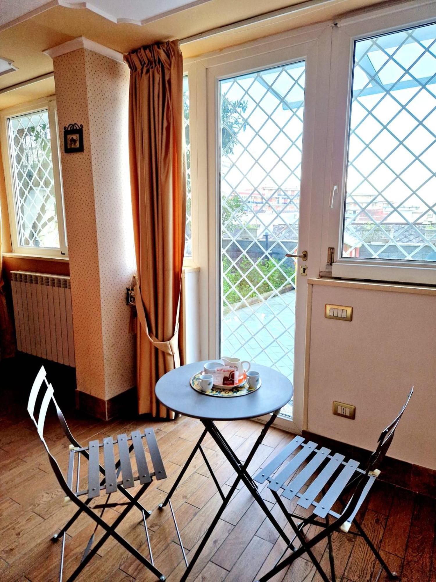 Fuga A Napoli Apartment Esterno foto