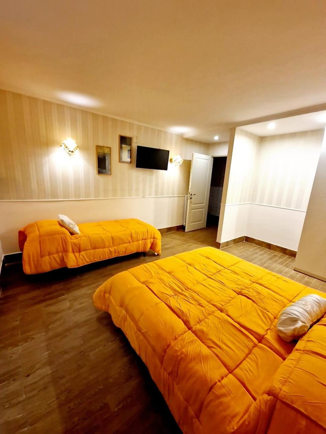 Fuga A Napoli Apartment Esterno foto