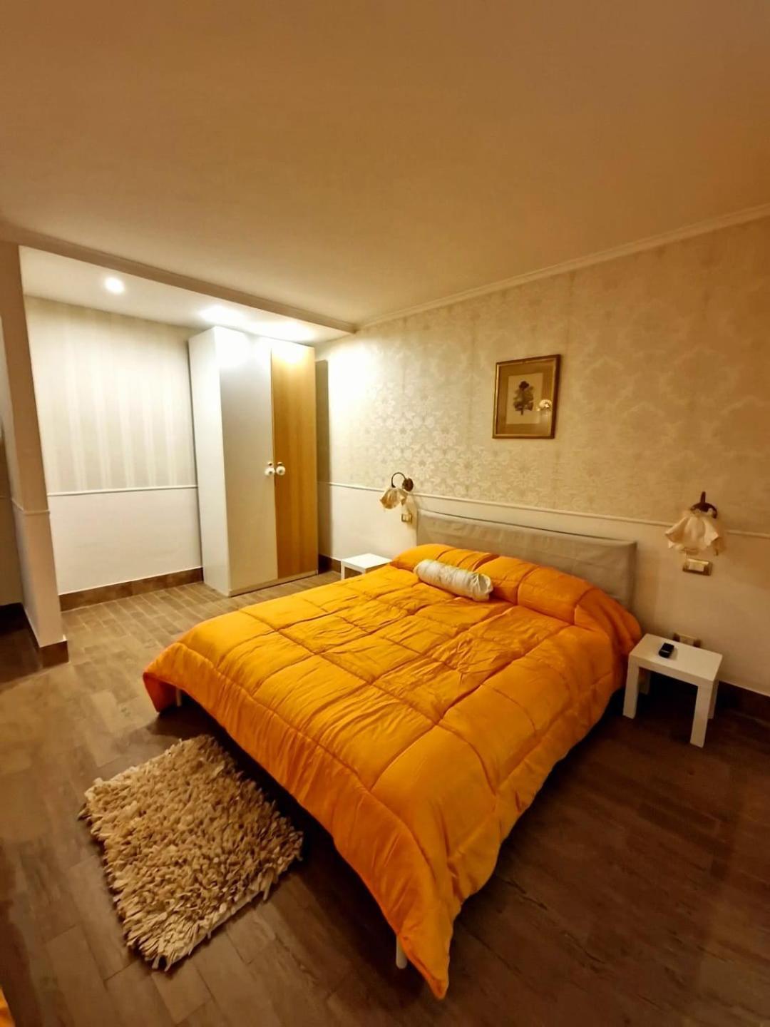 Fuga A Napoli Apartment Esterno foto